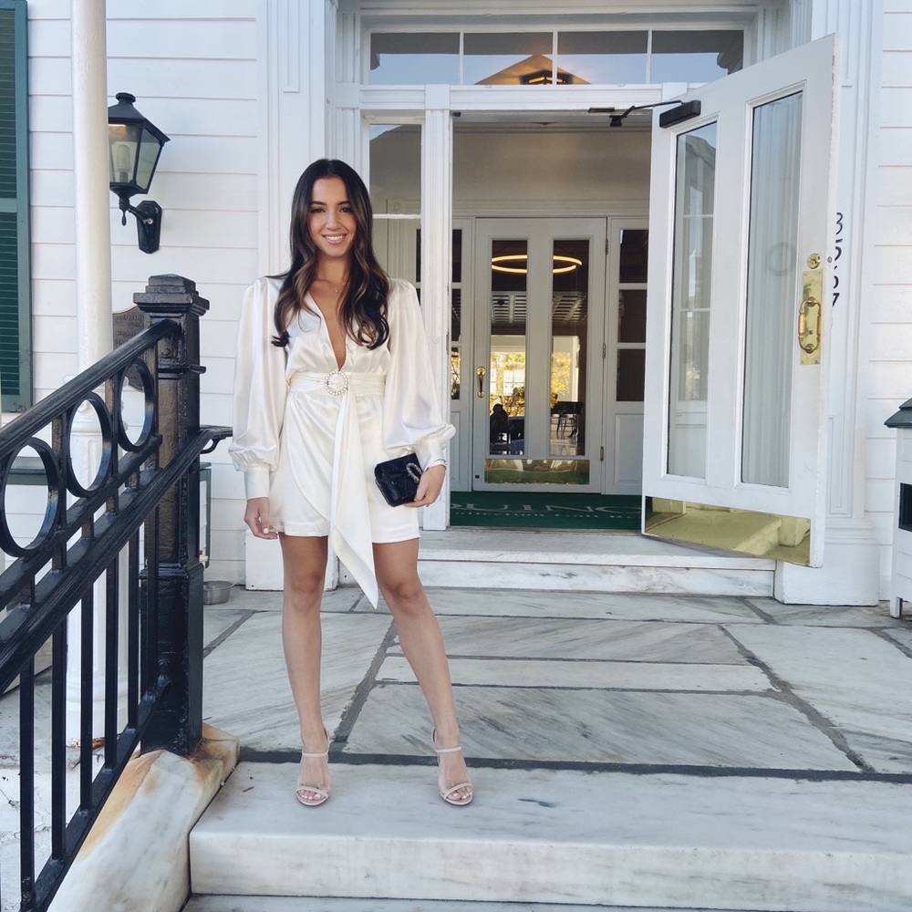 Retrofete Danielle Dress in white (with belt)